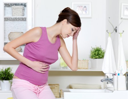 Изжога при беременности. Причины возникновения и лечение.